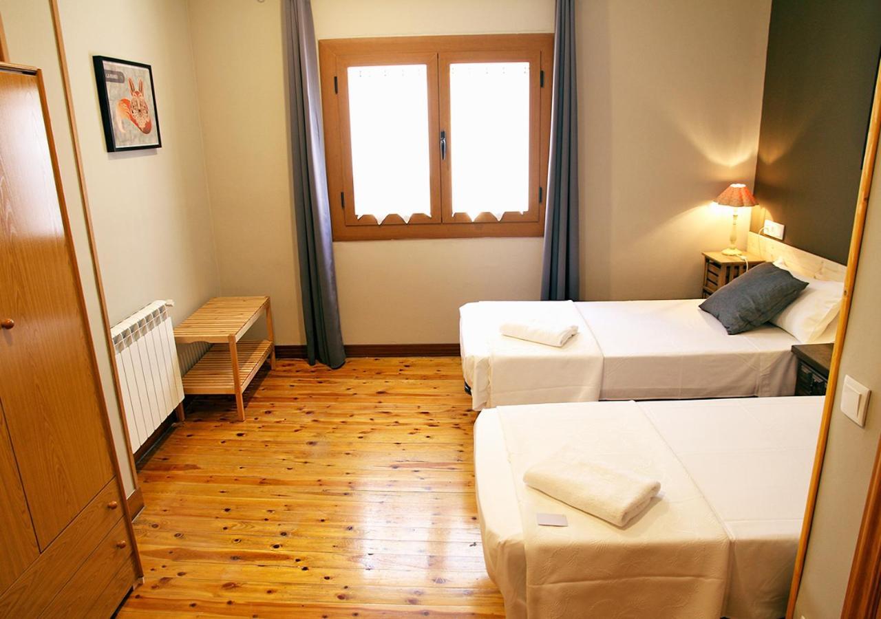 Hostal Fonda Prat ปุจเซร์ดา ภายนอก รูปภาพ