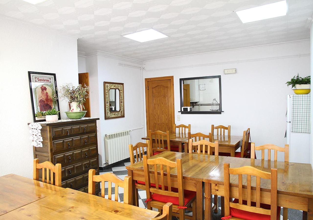 Hostal Fonda Prat ปุจเซร์ดา ภายนอก รูปภาพ